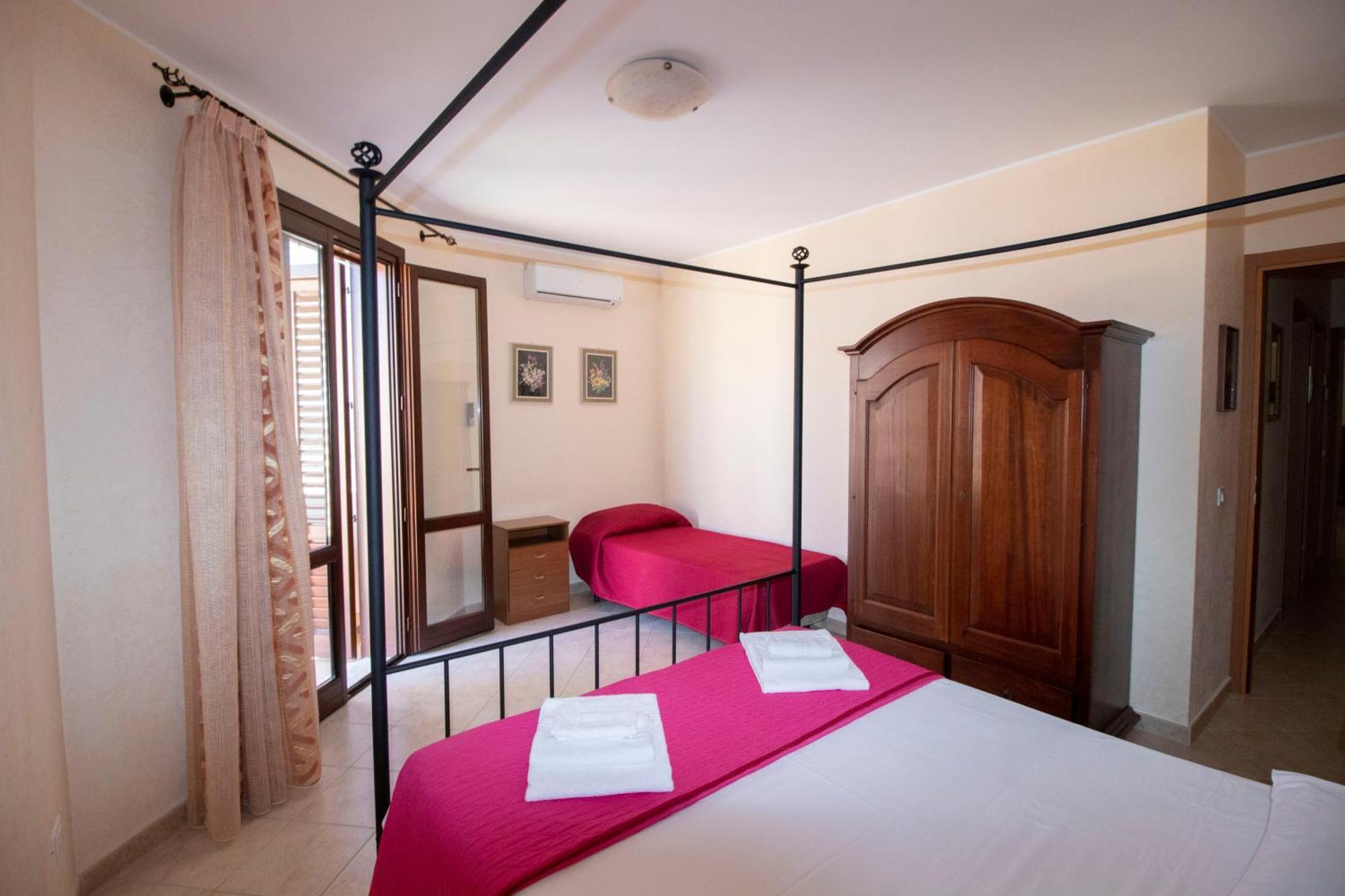 Case Vacanza Cristina Site In Antico Baglio E In Via Abruzzi N 161 San Vito Lo Capo Zewnętrze zdjęcie